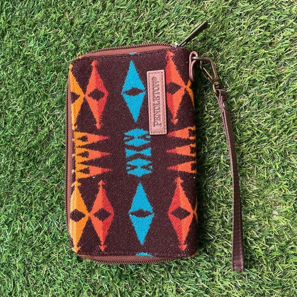 Pendleton Wool Wristlet Wallet Brown Turquoise Orange Geometric Zip Around